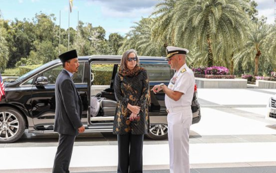 US ENVOY VISITS GALLERIES IN BKISHHB, EXPLORES POTENTIAL COOPERATION